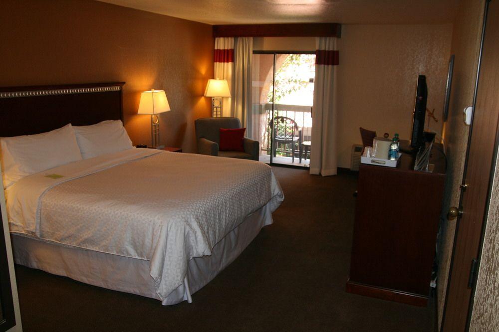 Four Points By Sheraton Tucson Airport Екстер'єр фото